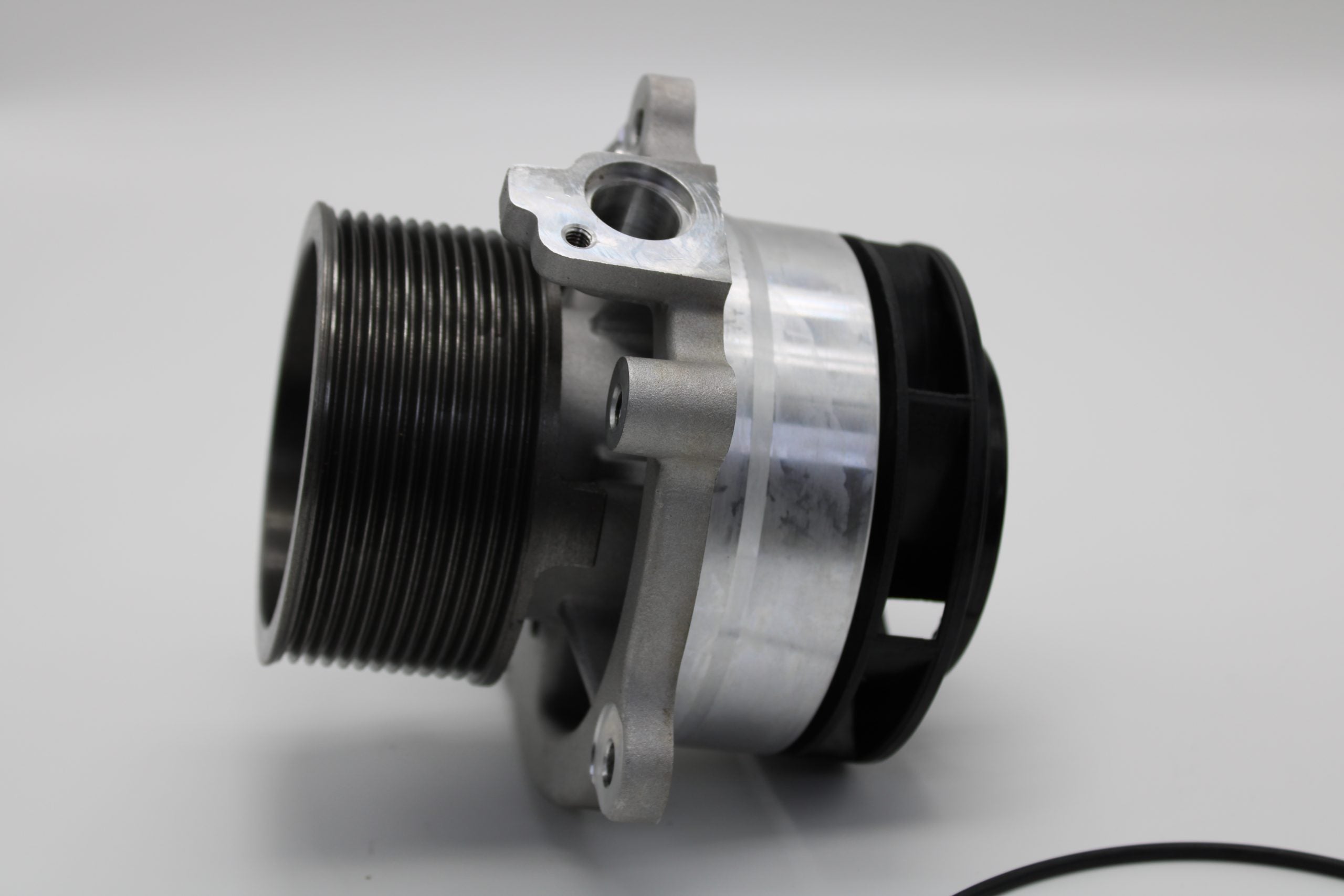 1942598 | Paccar MX13 Water Pump